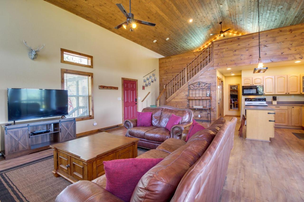 Hilltop Hideaway In Show Low With Mountain Views! Bagian luar foto